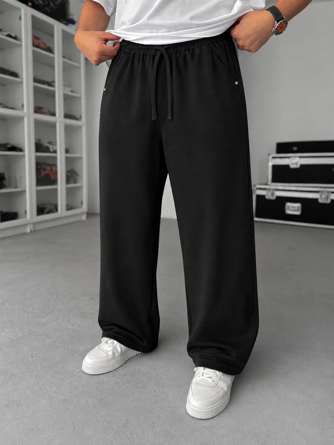 Soft Wide-Leg Pants – Black