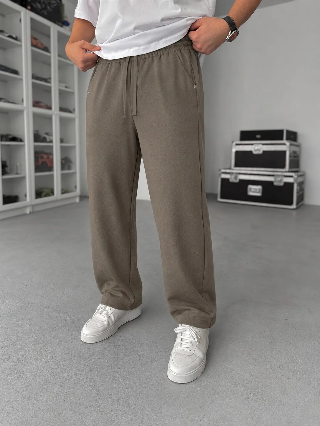 Soft Wide-Leg Pants – Taupe