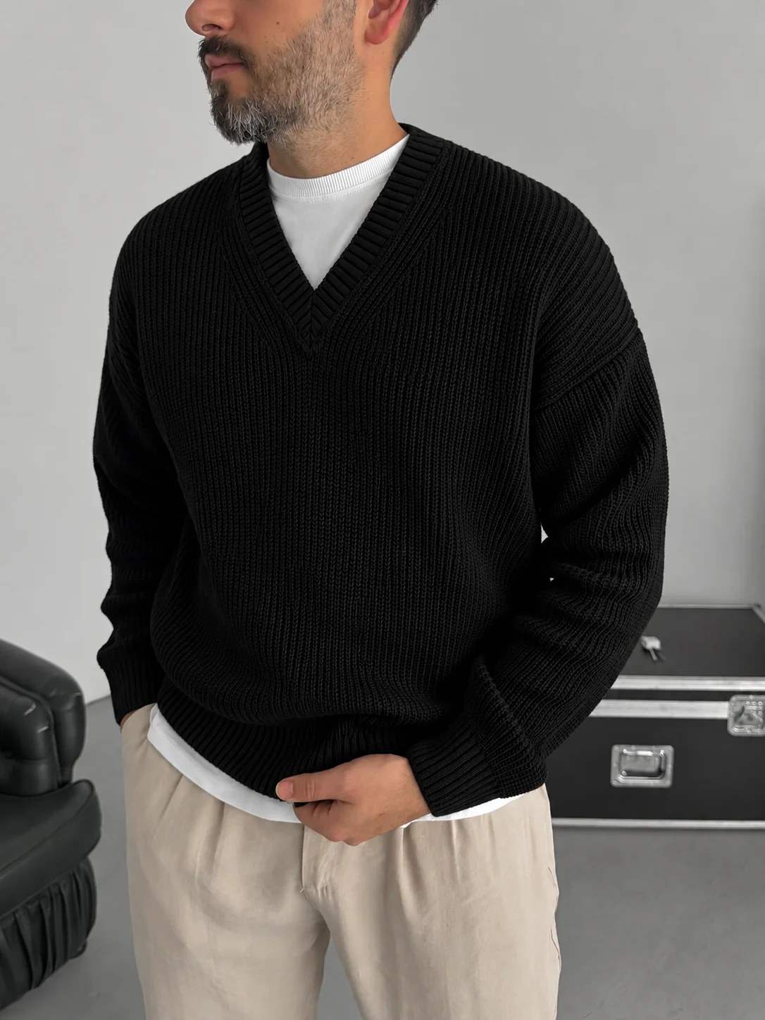 Premium Knitted V-Neck Sweater - Black
