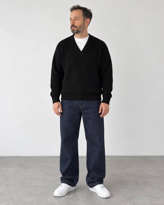 Premium Knitted V-Neck Sweater - Black