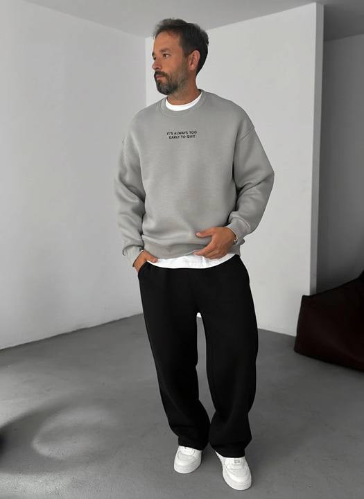 Never Quit Motivational Crewneck - Silver