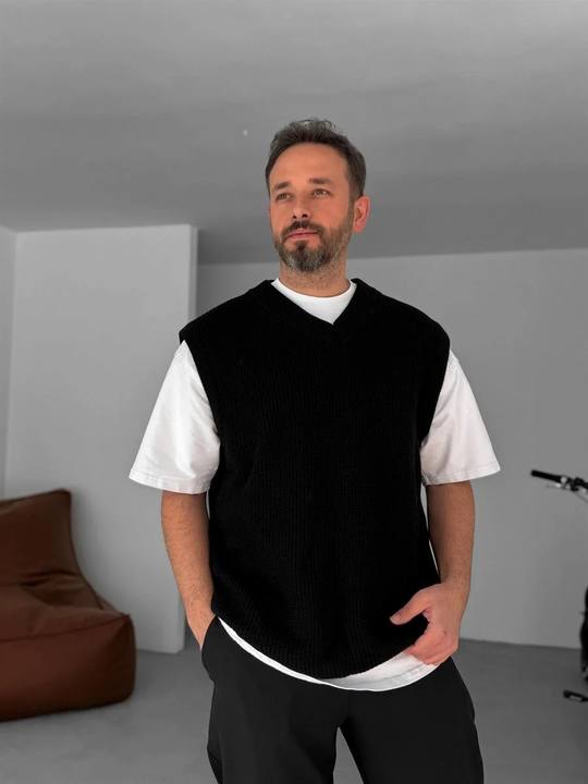 Black Sleeveless Knit Vest - V-Neck