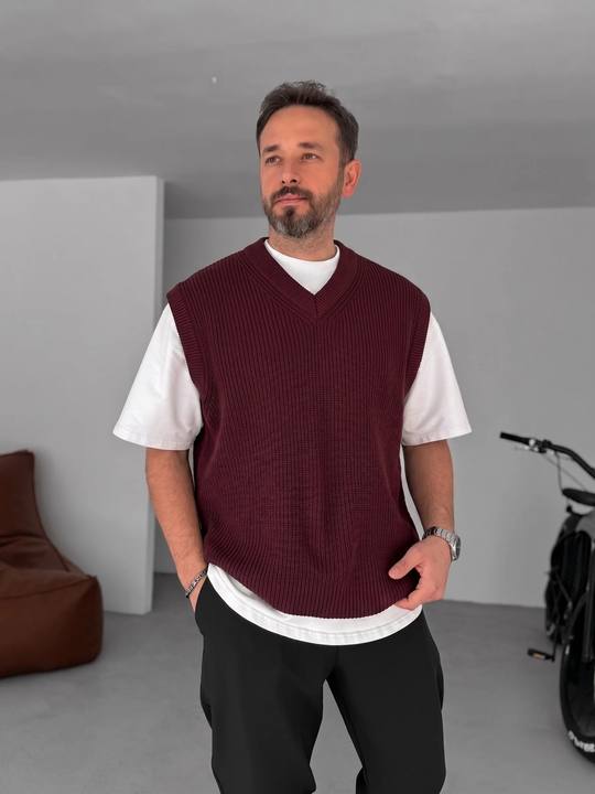 Burgundy Sleeveless Knit Vest - V-Neck