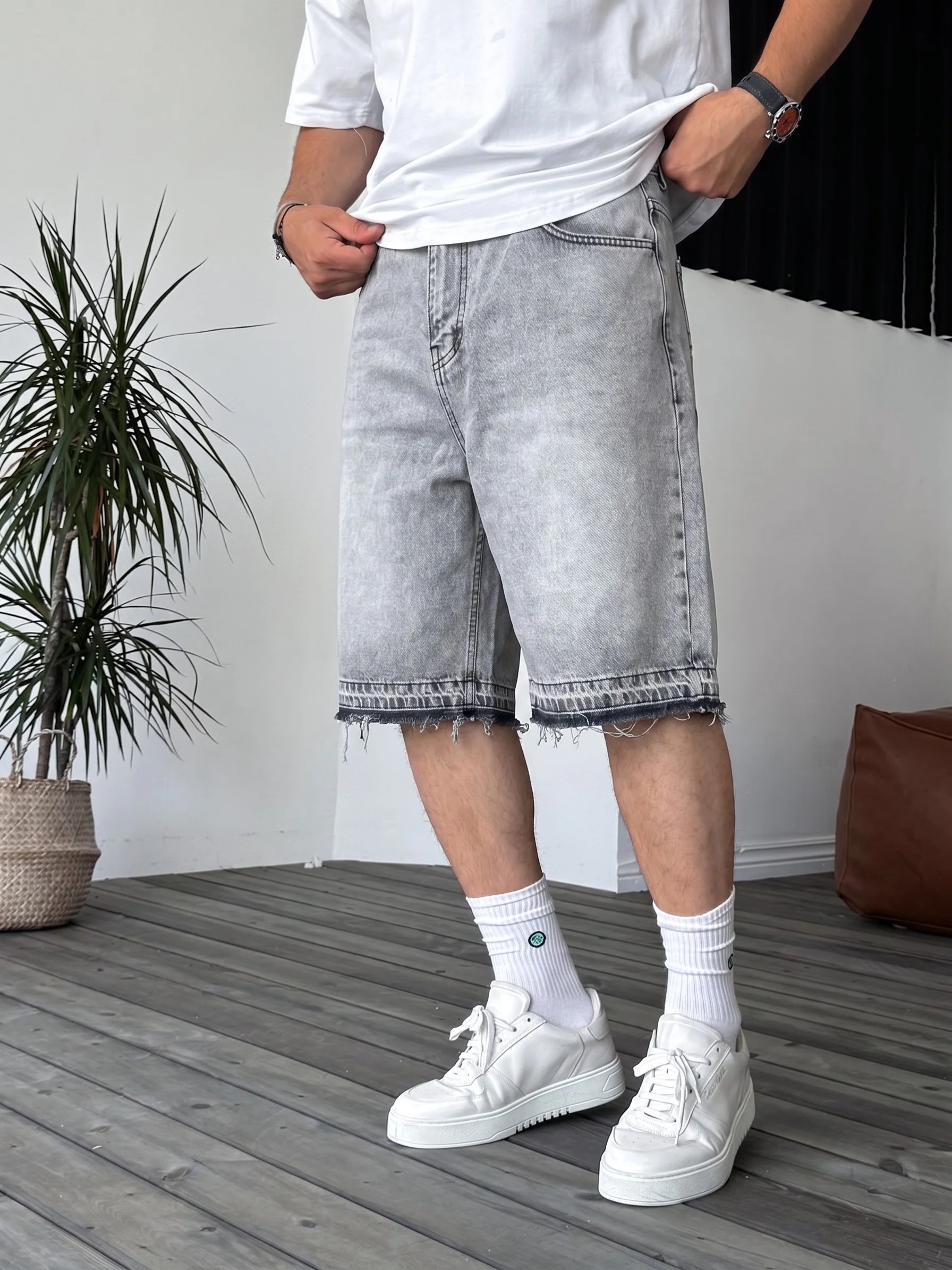 Grey Wash Unfinished Hem Denim Shorts