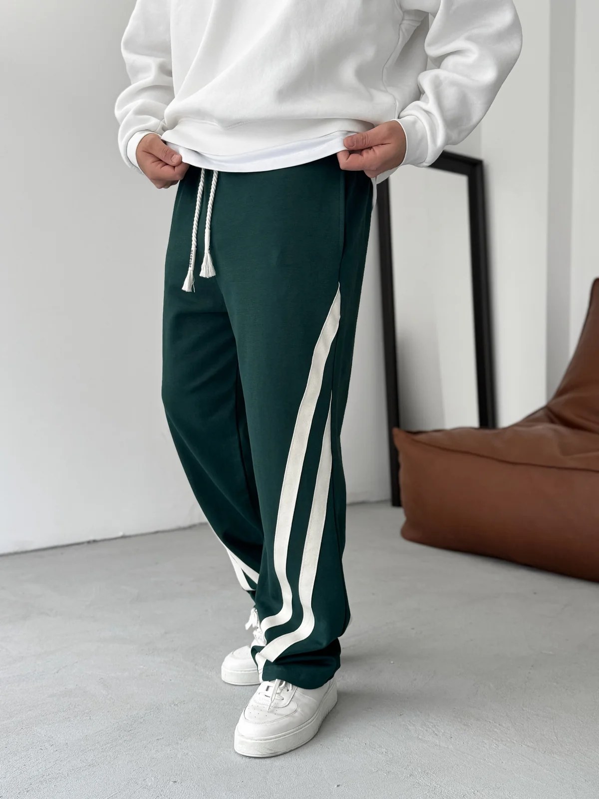 Green Oblique Striped Straight Leg Summer Sweatpants
