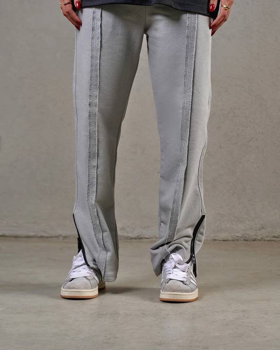 Splitted Pants