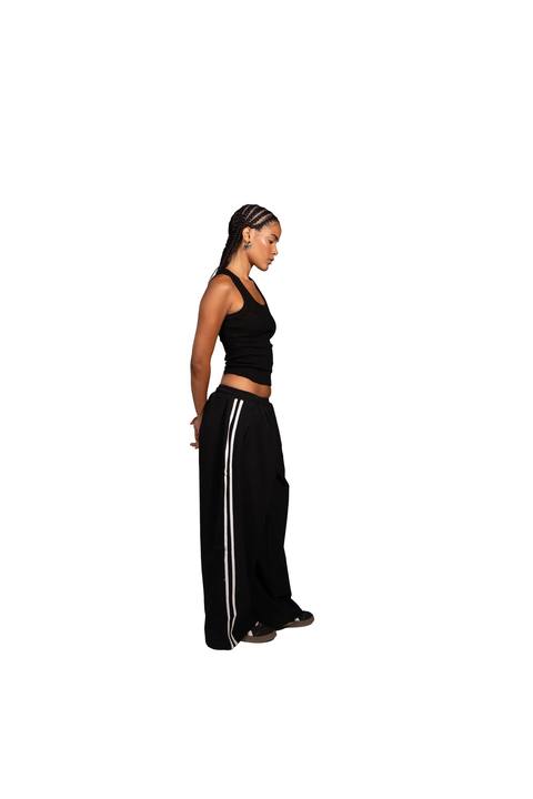 Cairo Club Jogger in Black