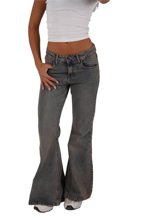 Hot Girl Denim in Dirty Blue
