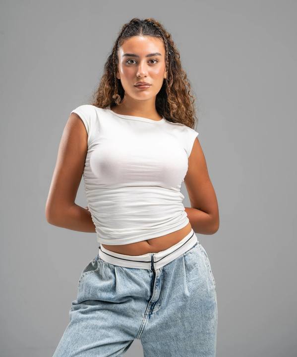 Scrunch side off-white top