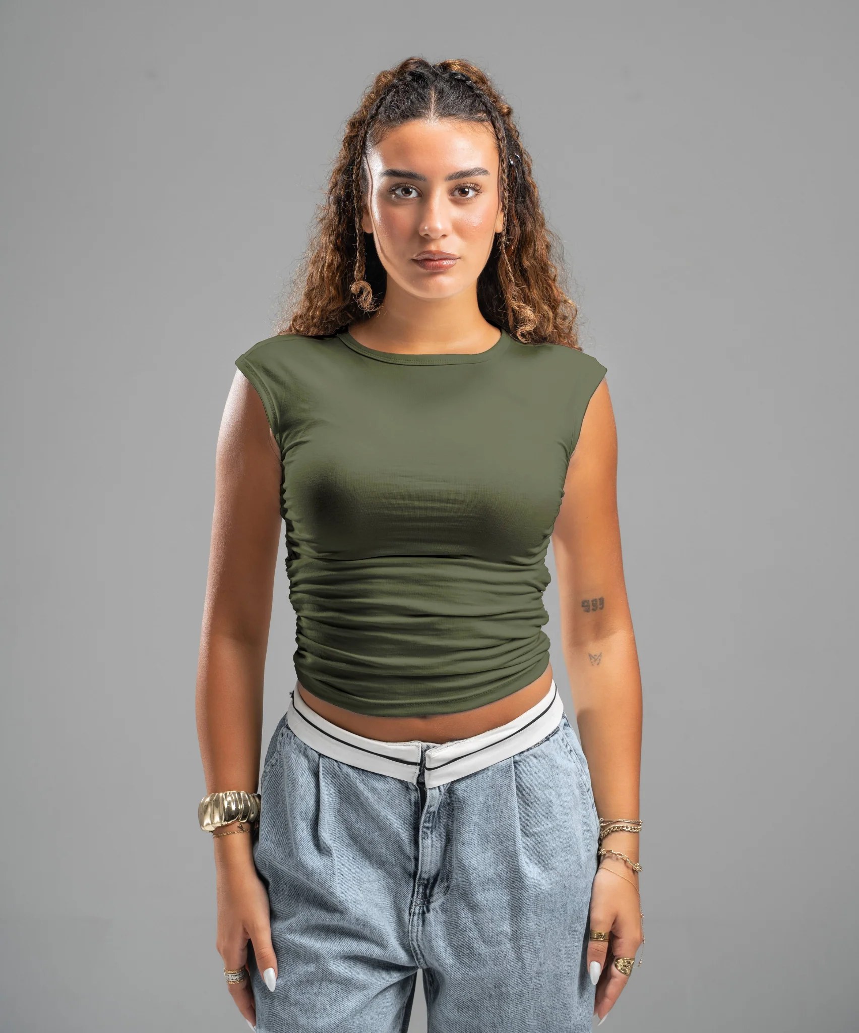 Scrunch side olive top