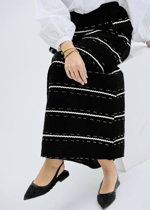 Linear Skirt