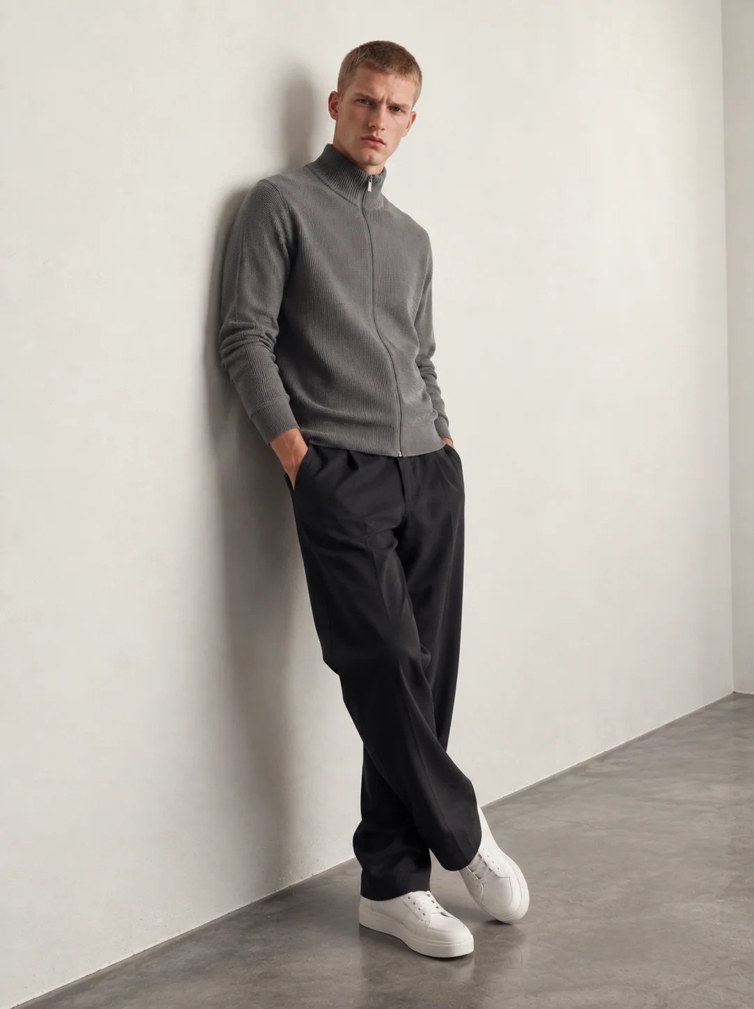 GREY TEXTURED KNIT ZIP-UP SWEATER W27N