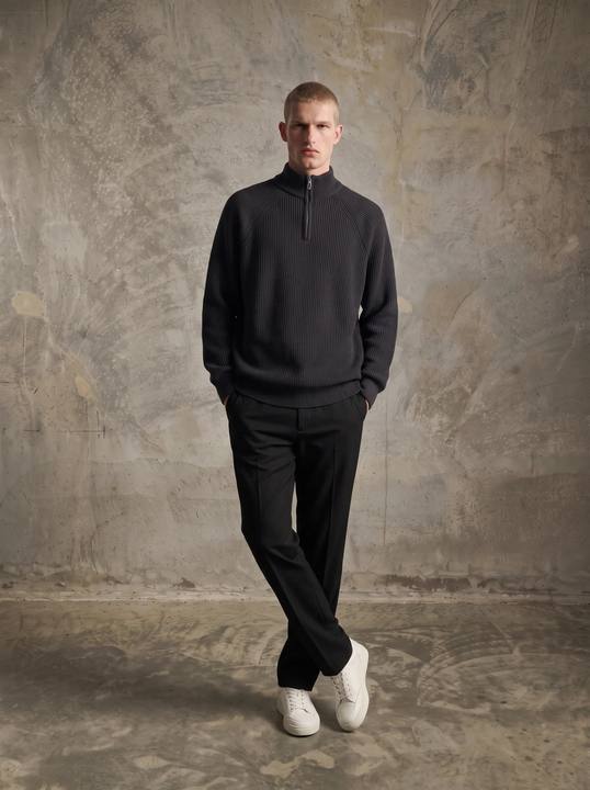 BLACK RIBBED TEXTURED HALF-ZIP KNIT SWEATER W27N