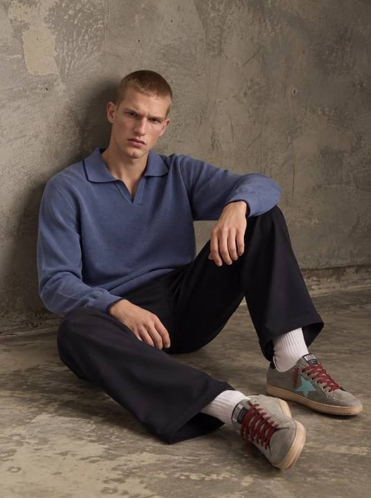 BLUE CONTRAST-TRIM TEXTURED KNIT POLO SWEATER W27N