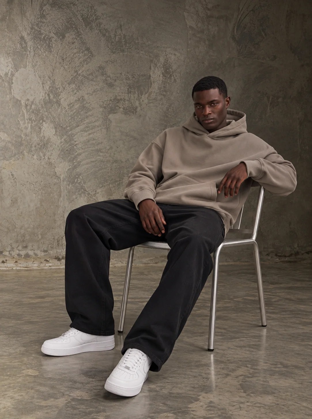 TAUPE BASIC OVERSIZED HOODIE W27N