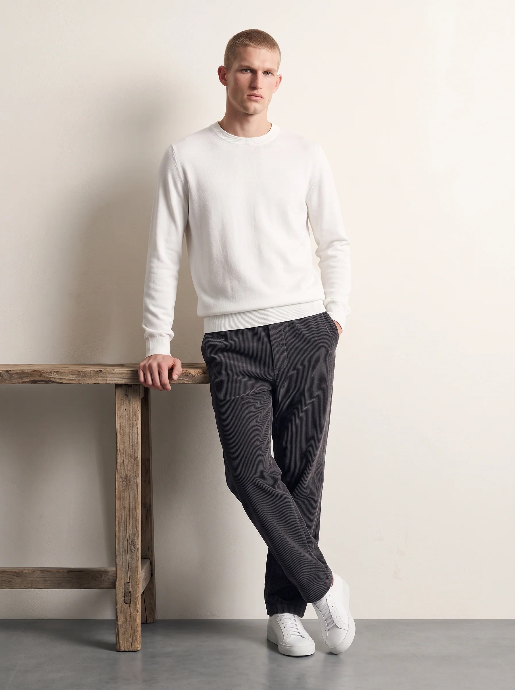 CHARCOAL CORDUROY STRAIGHT-FIT PANTS W27N