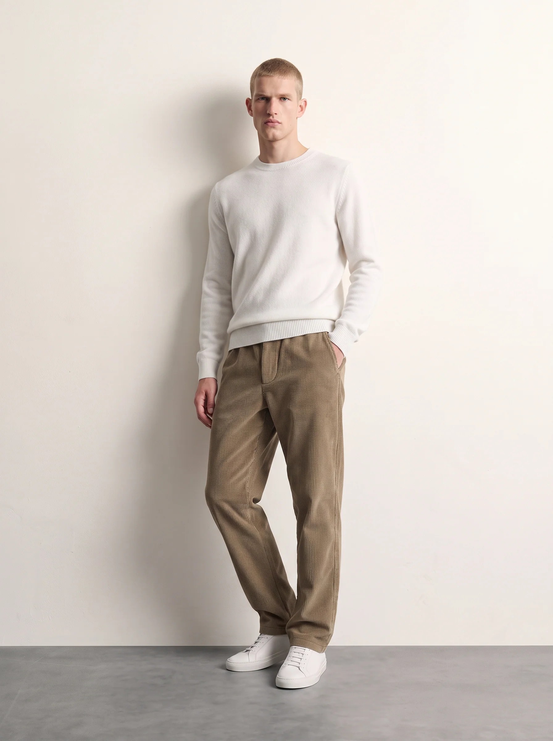 CARAMEL CORDUROY STRAIGHT-FIT PANTS W27N