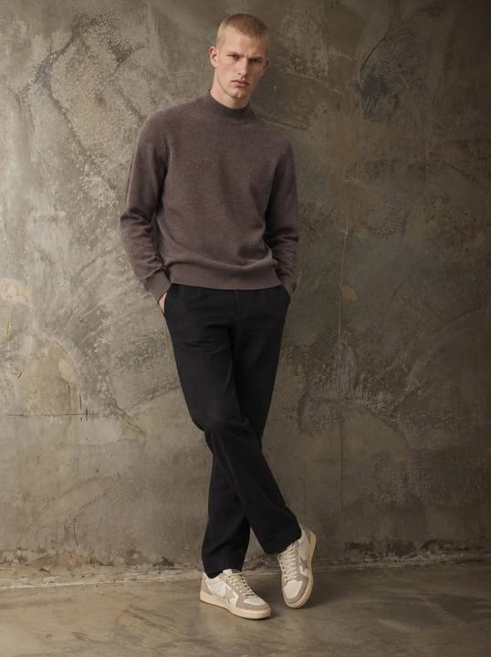 TAUPE MOCK-NECK KNIT W27N