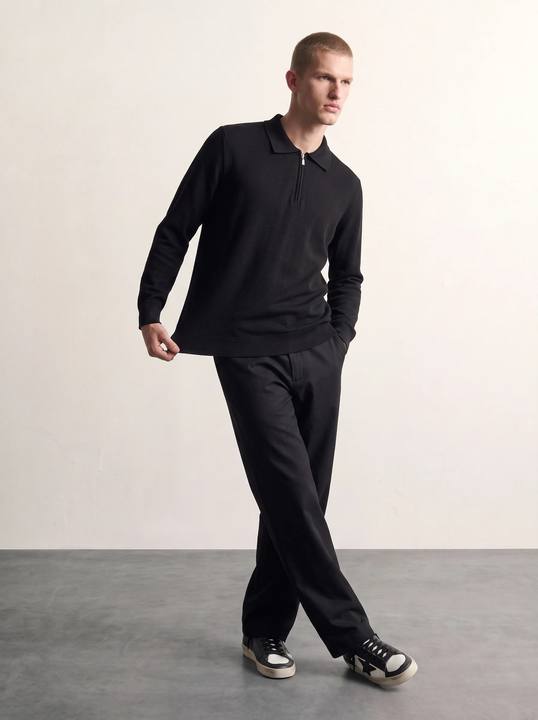 BLACK TEXTURED HALF-ZIP POLO KNIT W27N