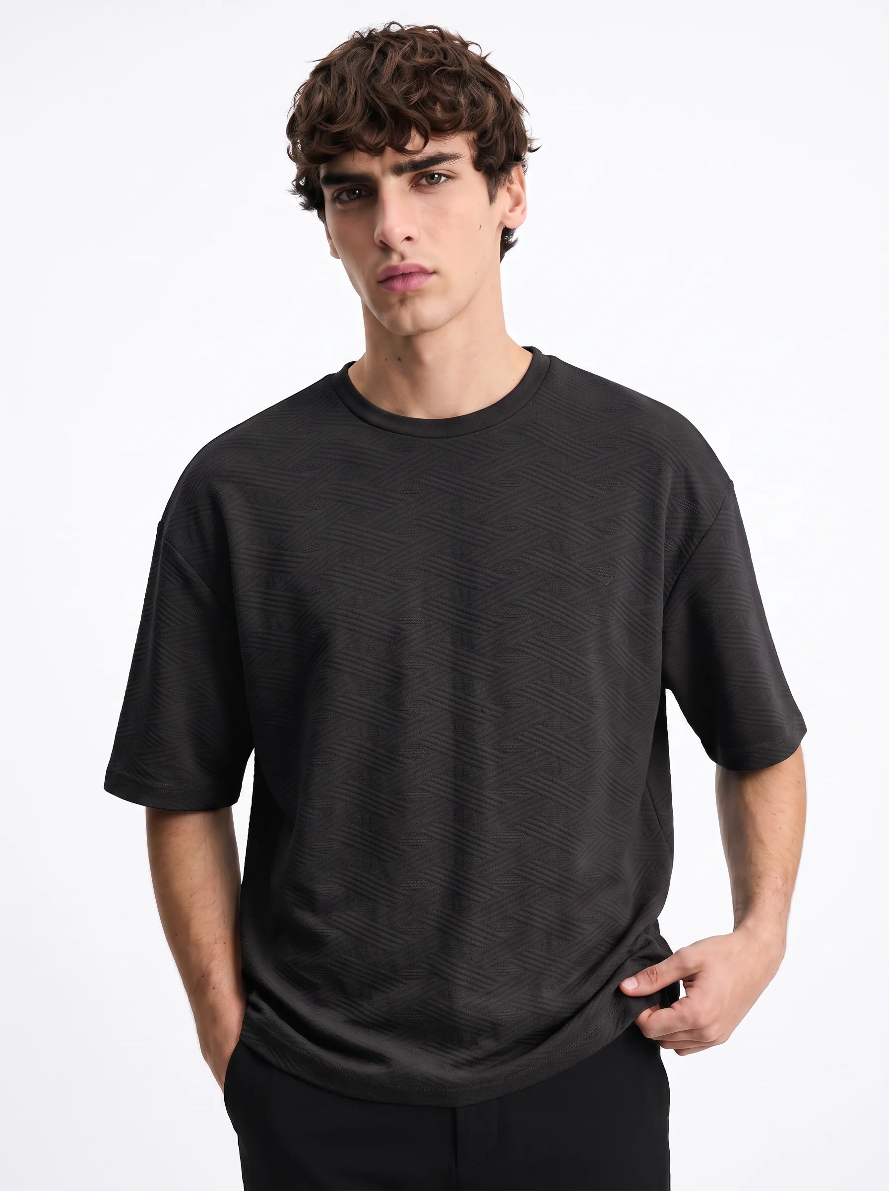 BLACK TONAL GEOMETRIC JACQUARD OVERSIZED T-SHIRT S27