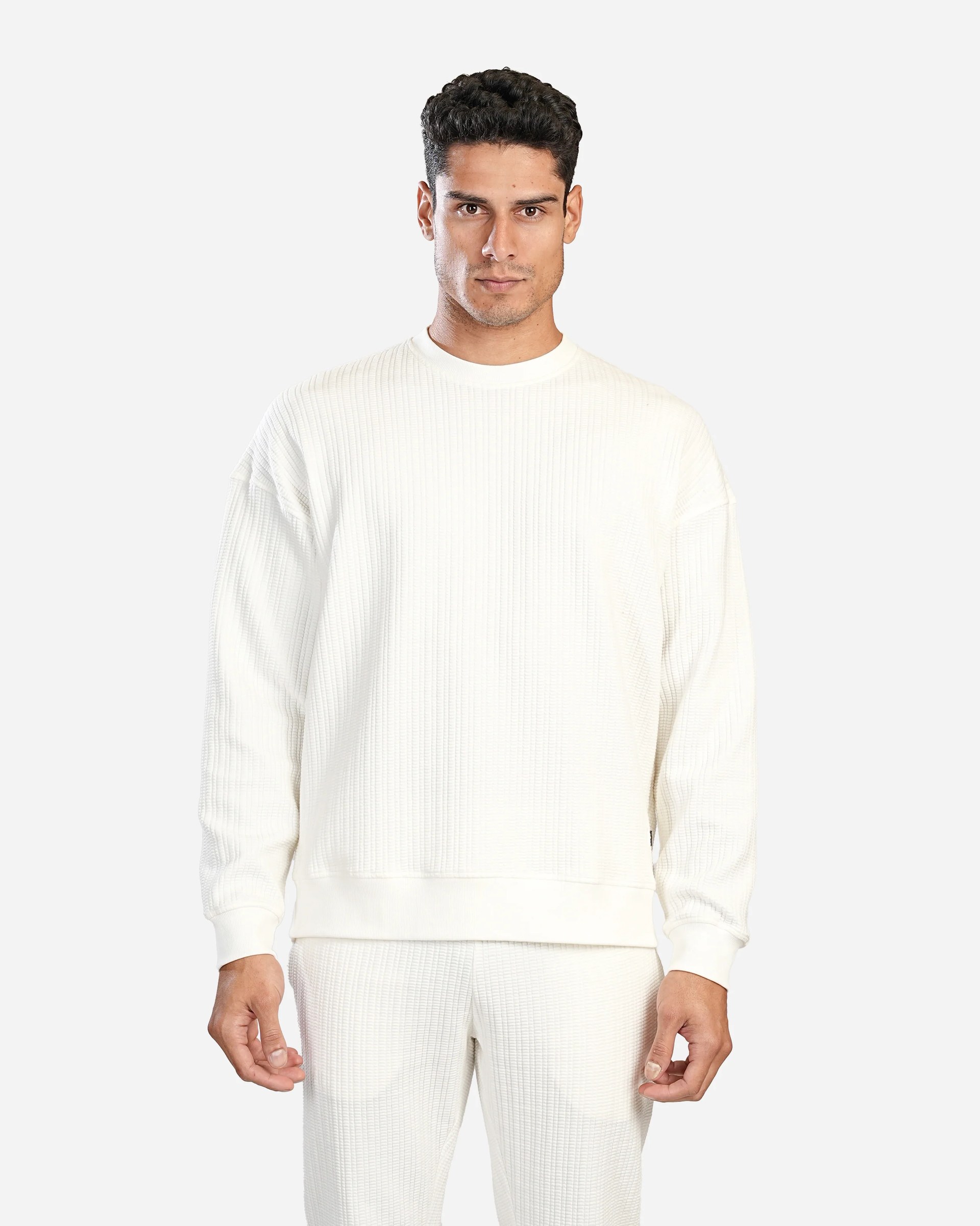 WHITE TEXTURED CREW SWEATSHIRT W26