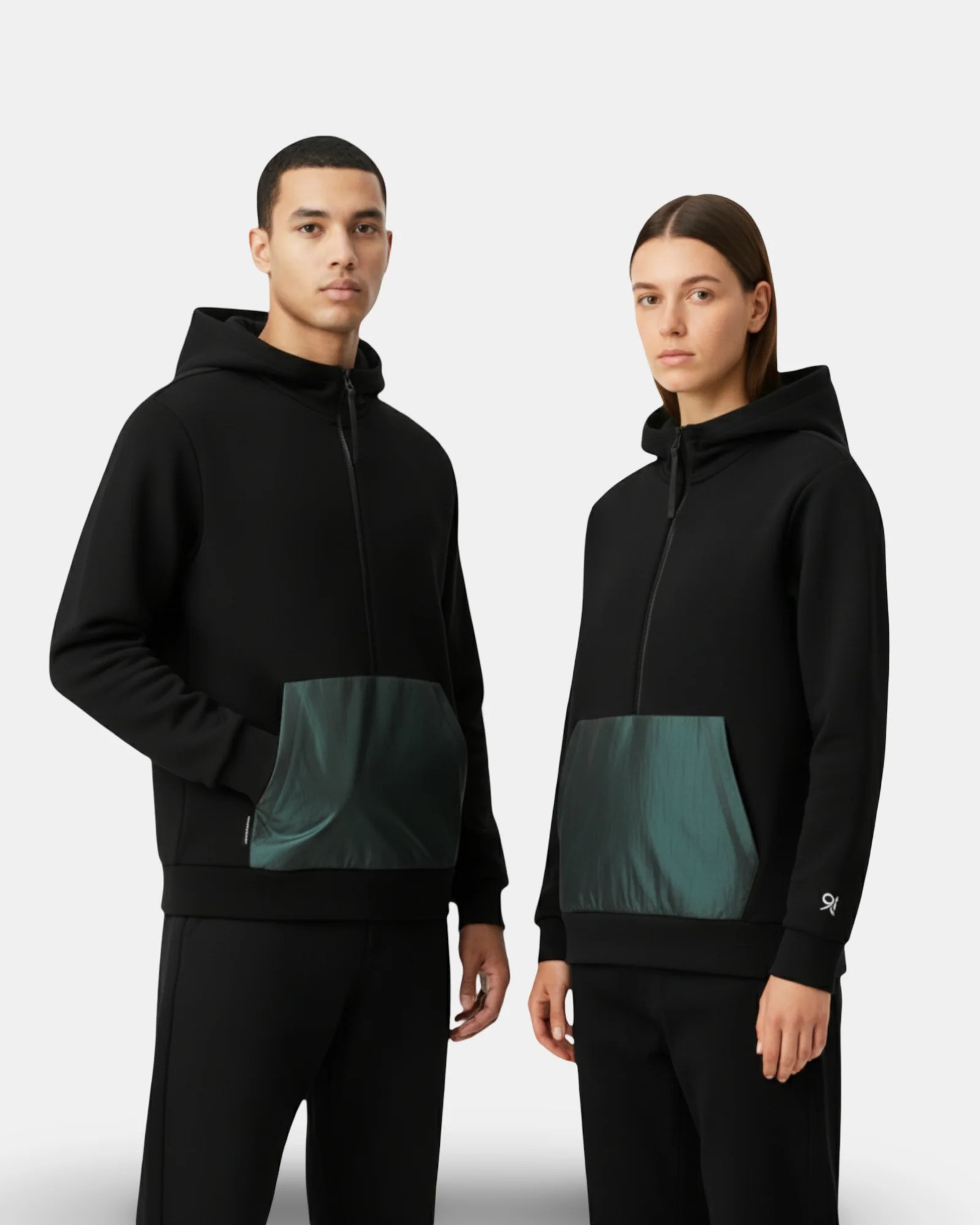 BLACK CONTRAST POCKET UNISEX HOODIE W26