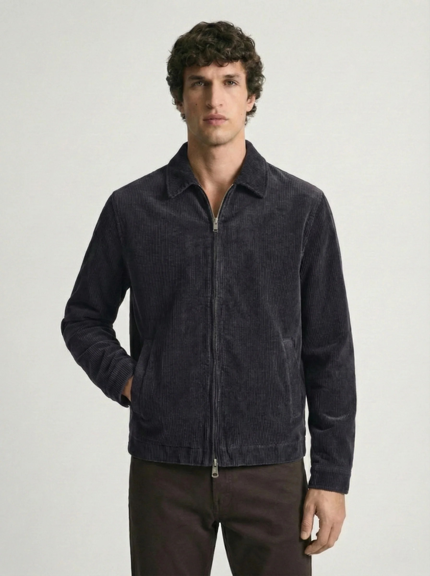 BLACK VELVET TOUCH CORDUROY ZIP W26