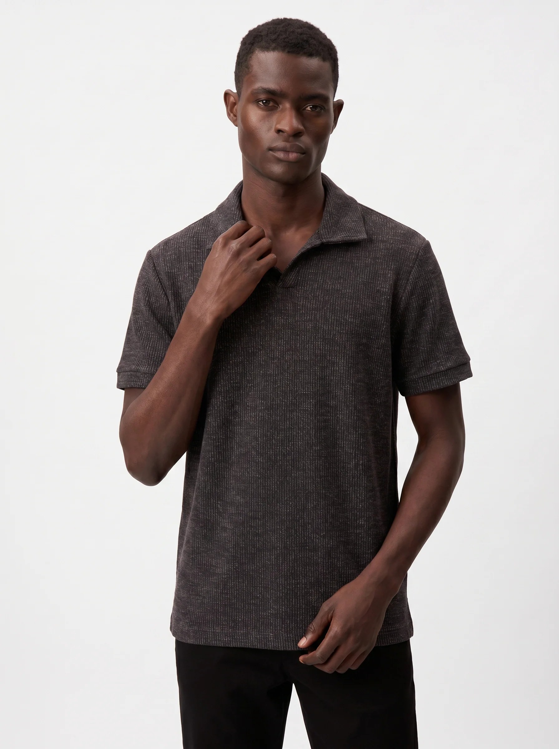 SMOKED CHARCOAL MELANGE TEXTURED KNIT POLO SHIRT  S27