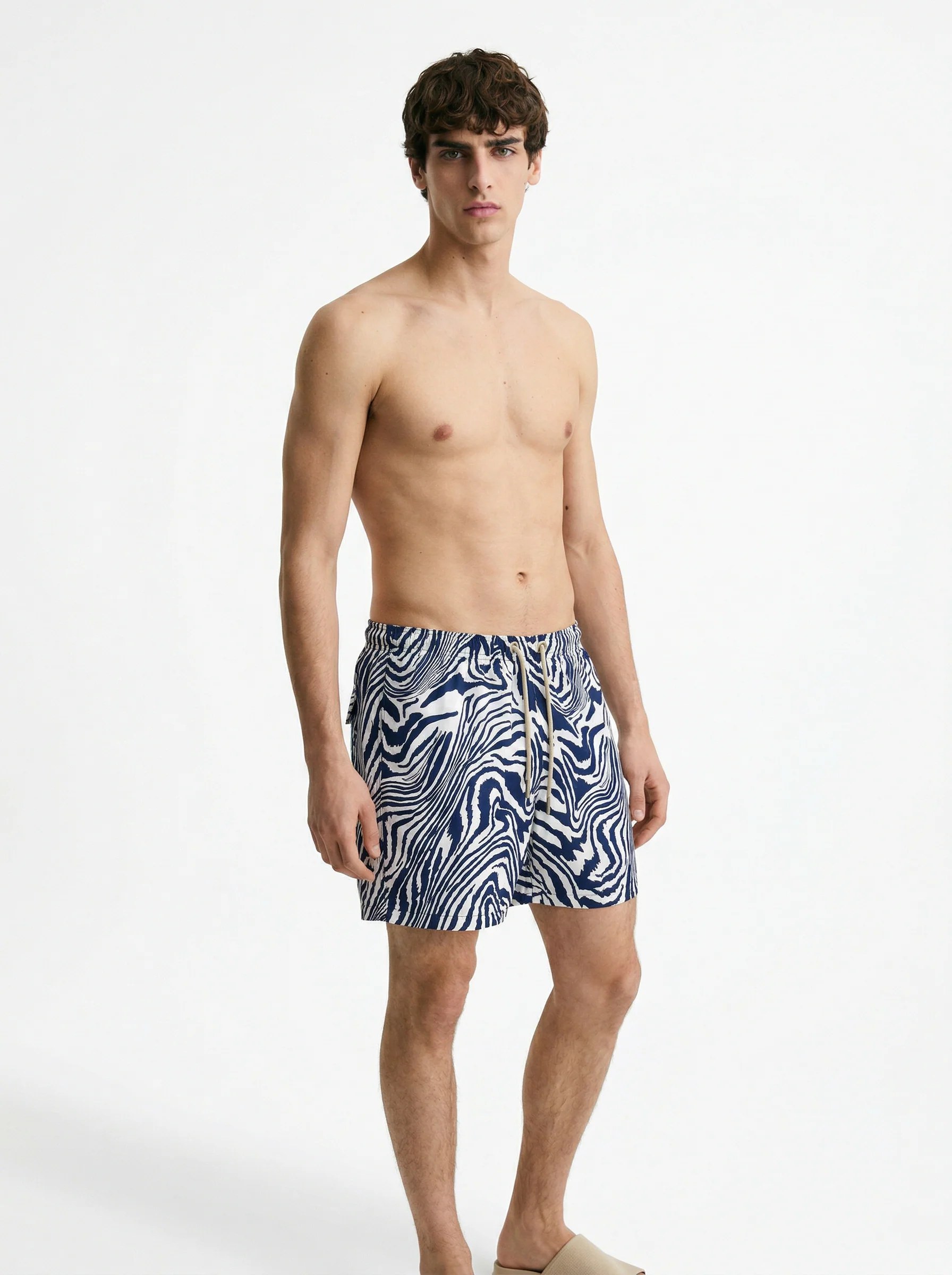 INDIGO WAVE ZEBRA ABSTRACT PRINT RELAXED SWIM TRUNK S27
