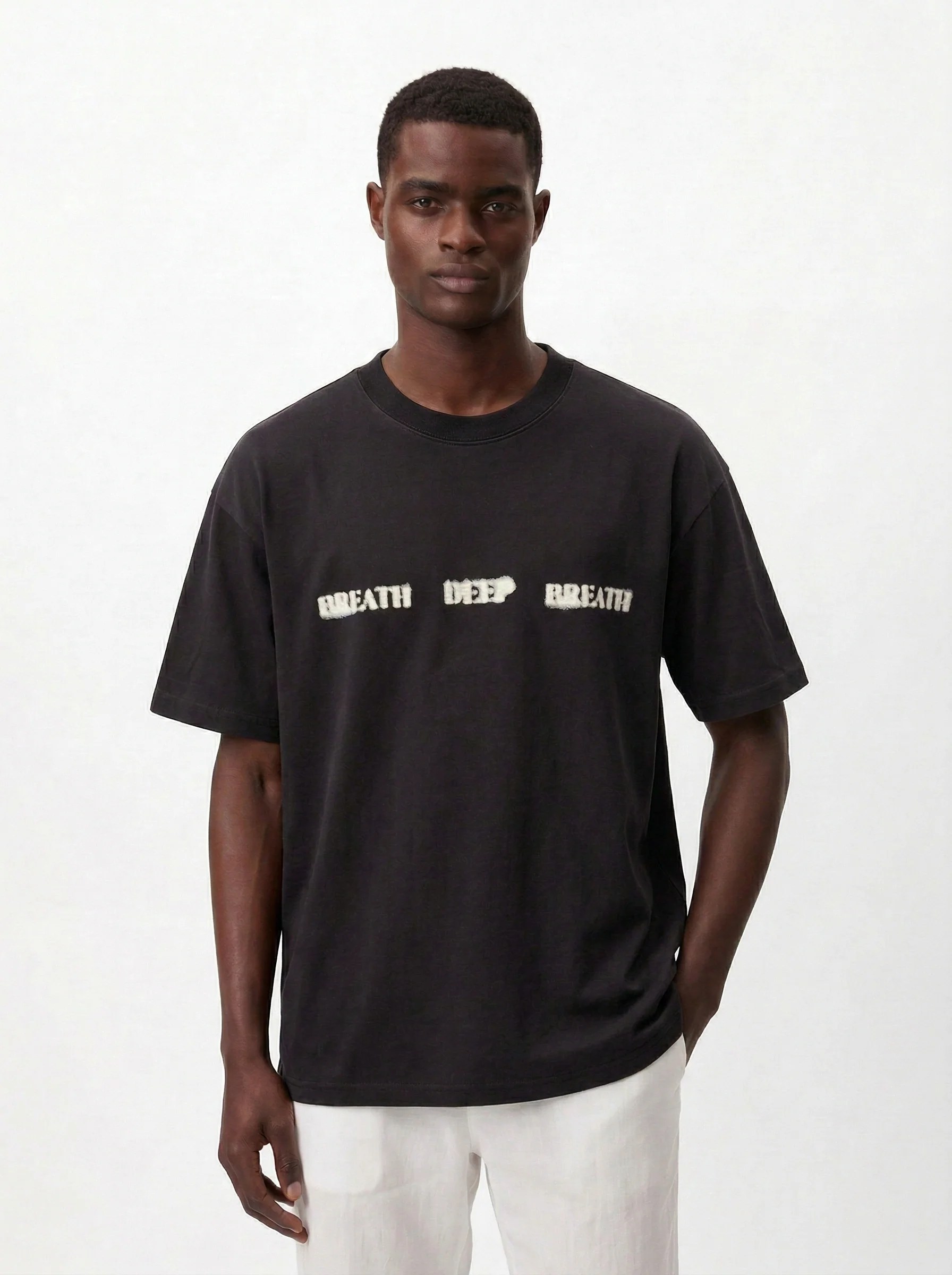 BLACK DEEP BREATH GRAPHIC OVERSIZED T-SHIRT S27