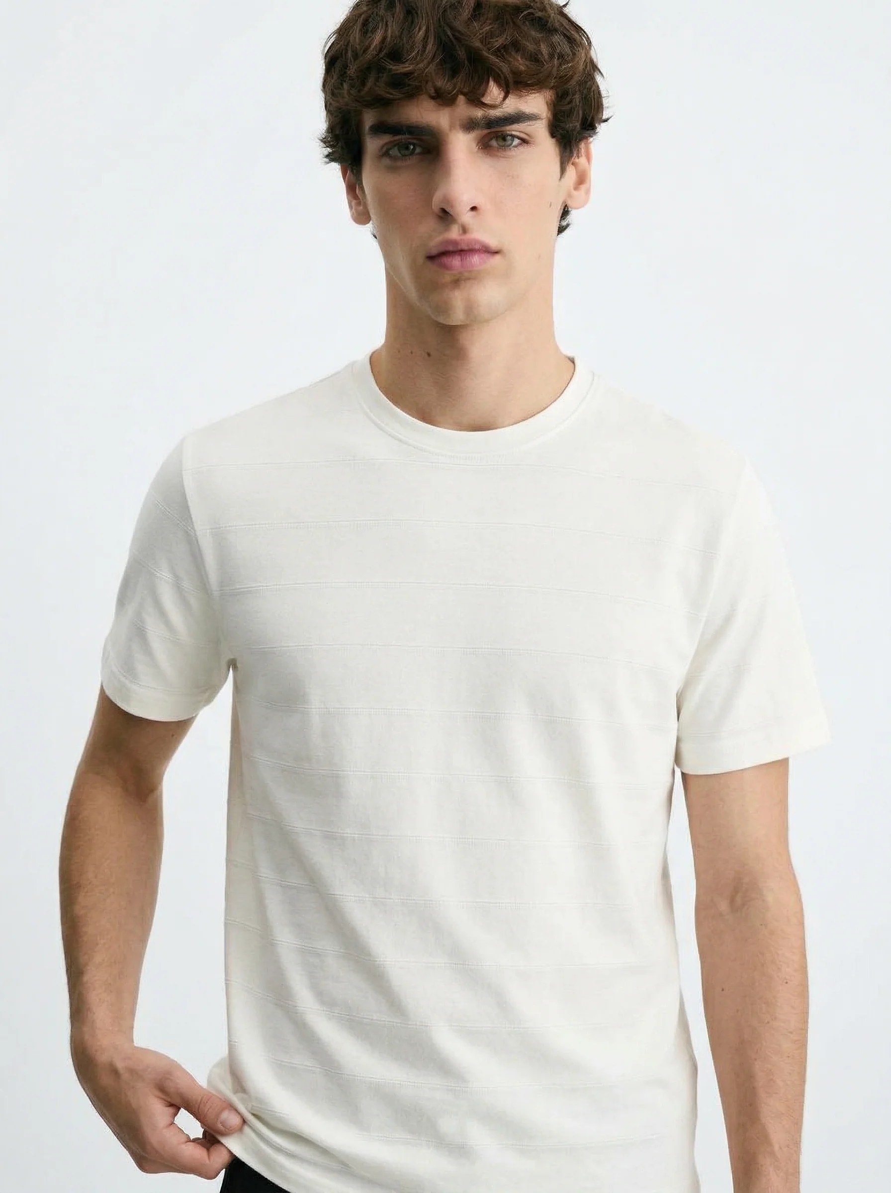 OFF WHITE TONAL HORIZONTAL STRIPE TEXTURED SLIM-FIT T-SHIRT S27