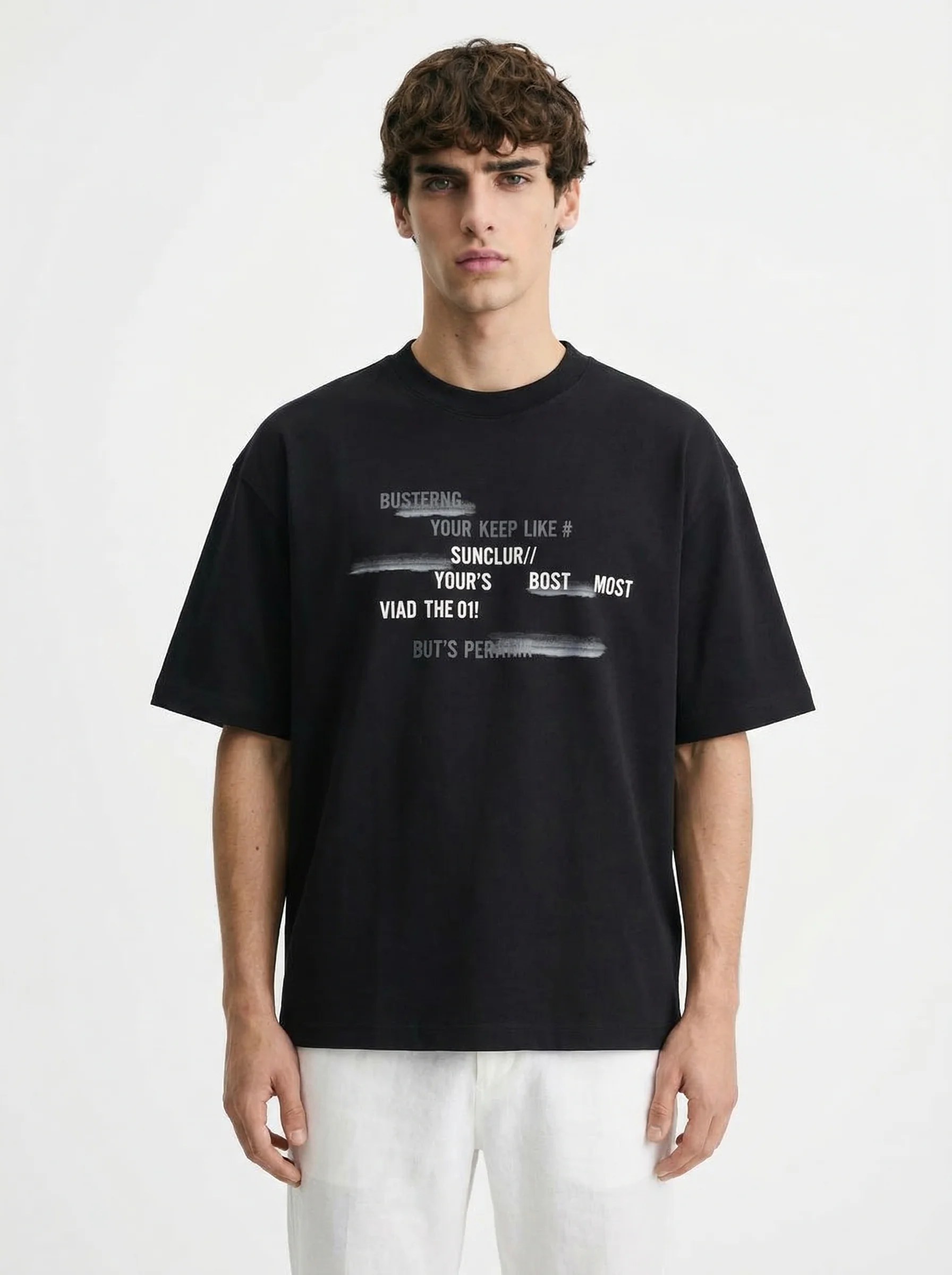 BLACK STATIC TYPO OVERSIZED T-SHIRT S27