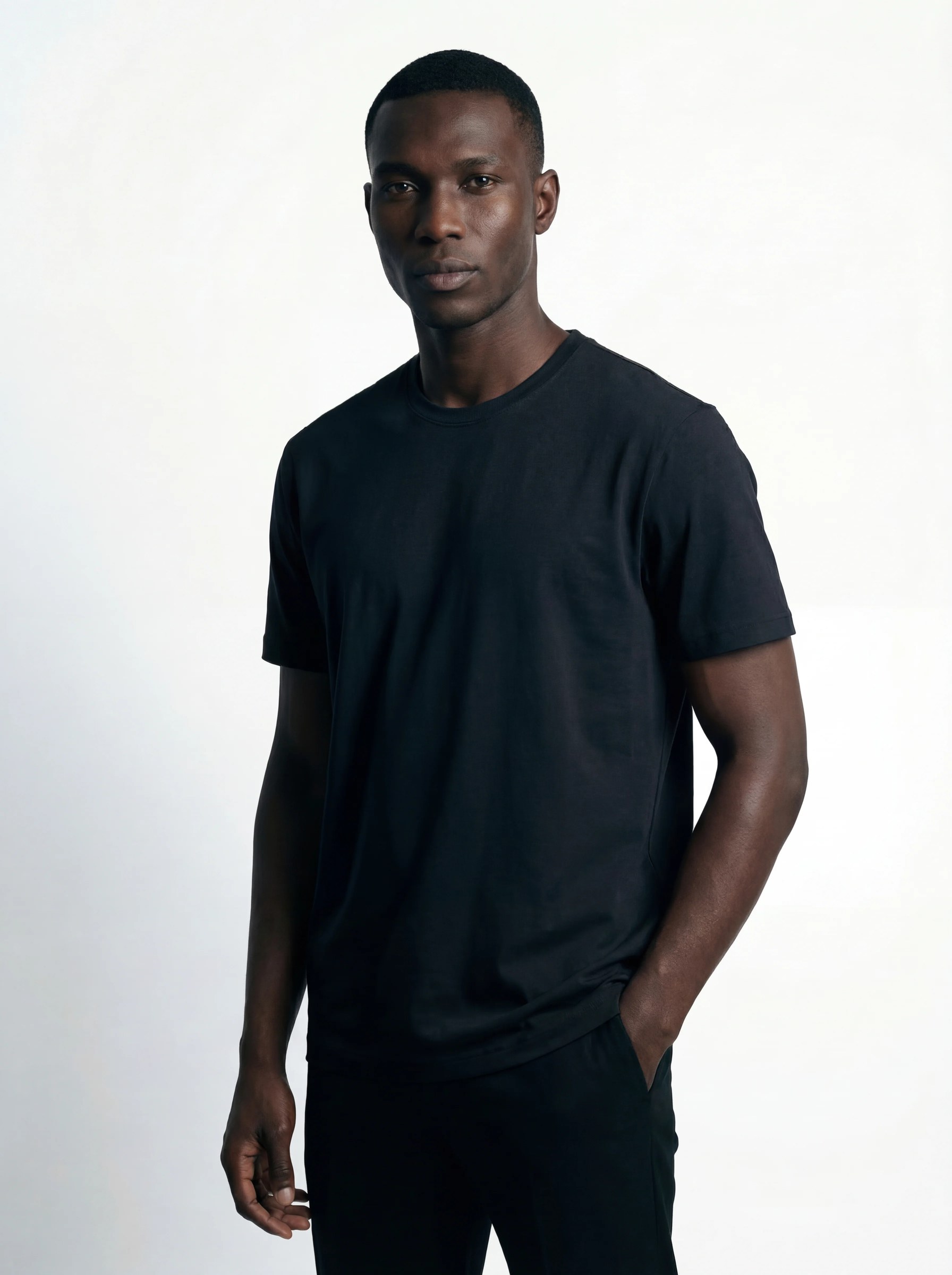 BLACK CORE SLIM BASIC T-SHIRT S27