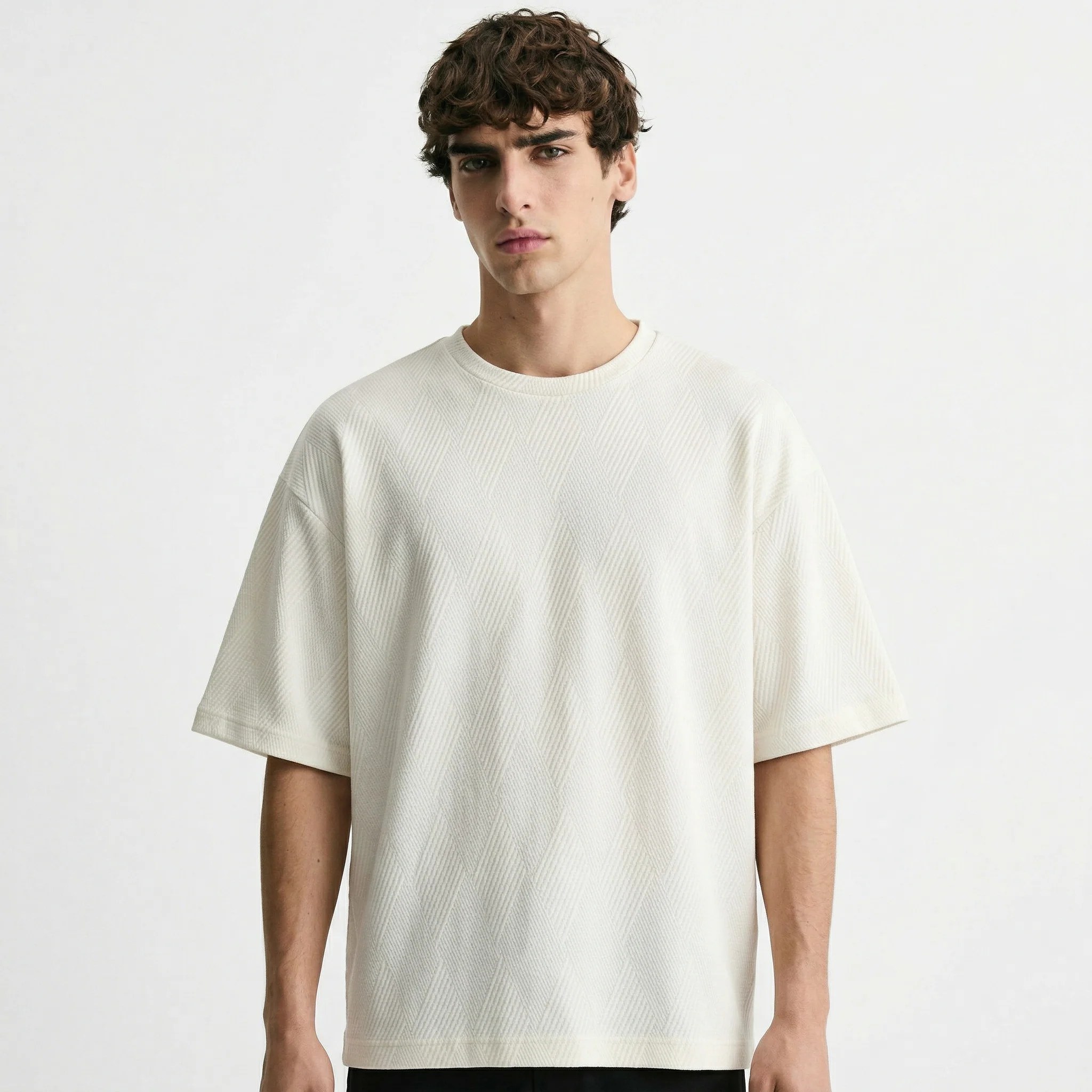 IVORY DIAMOND TEXTURED OVERSIZED T-SHIRT S27