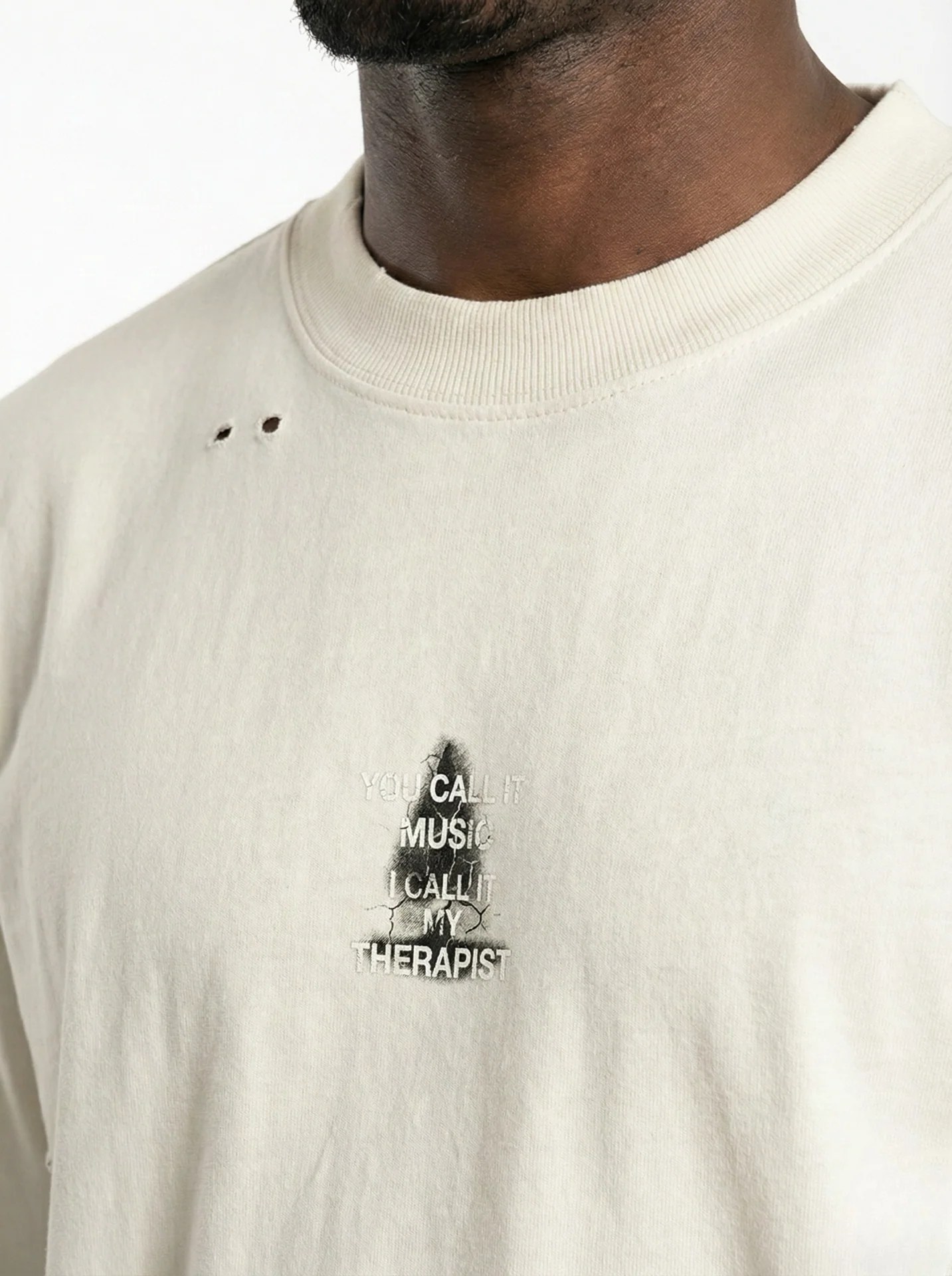 MILK WHITE DISTRESSED GRAPHIC OVERSIZED LONG-SLEEVE TEE W26