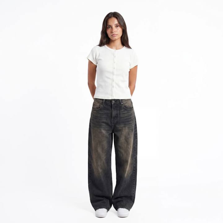 WHITE RIB BUTTON TOP