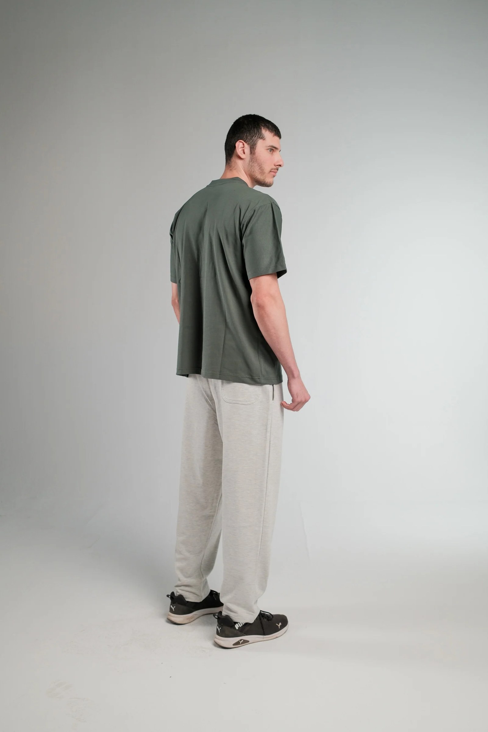 GREY STRAIGHT LEG SWEATPANTS