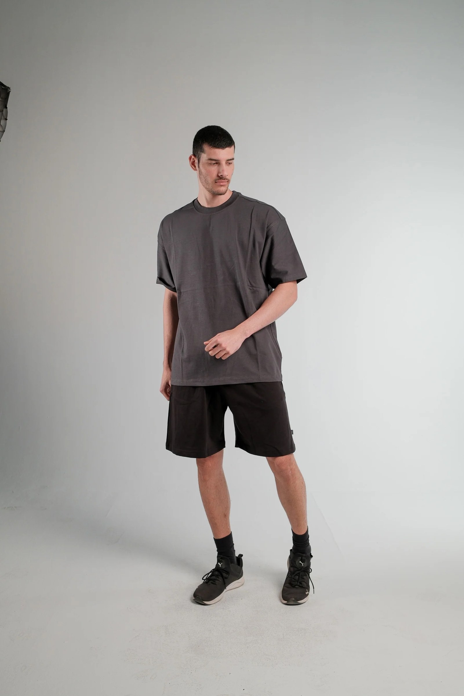 DARK GREY OVERSIZED T-SHIRT HEAVY WEIGHT