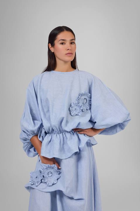Sculptued Bloom Top