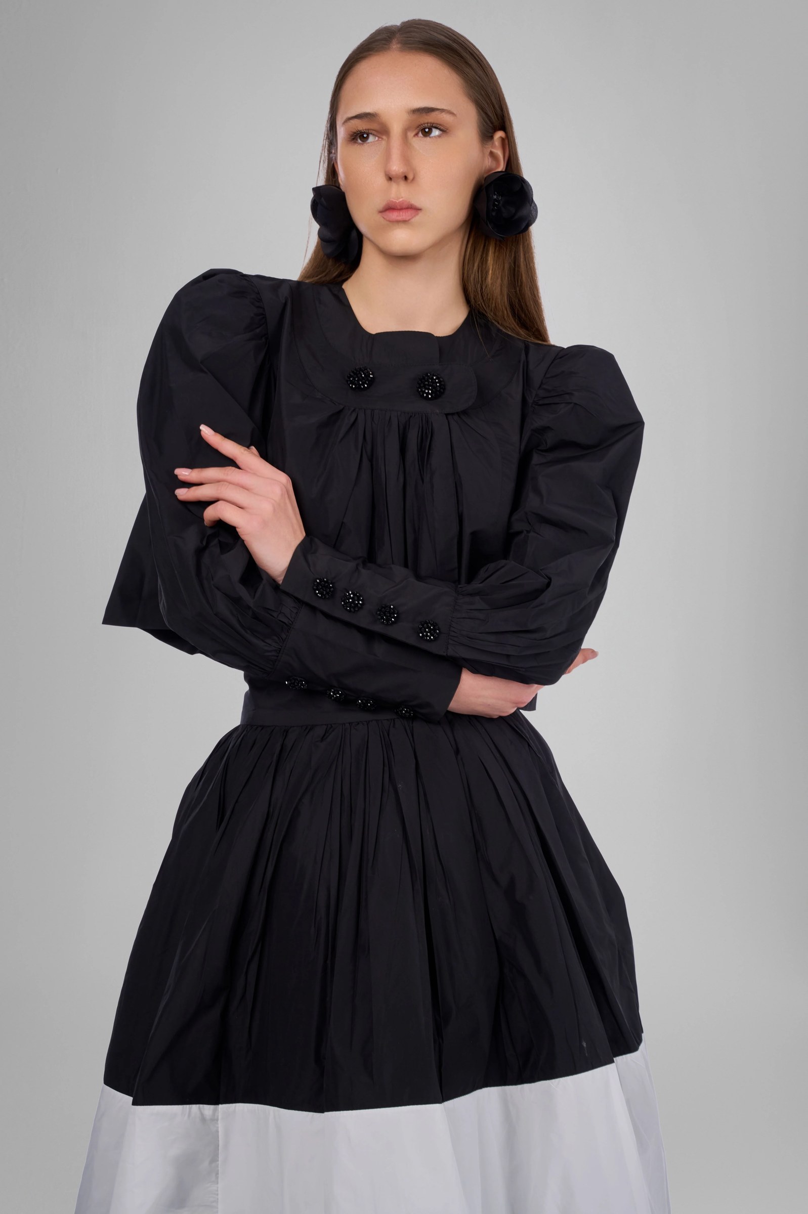 The Bloom Voluminous Cropped Top