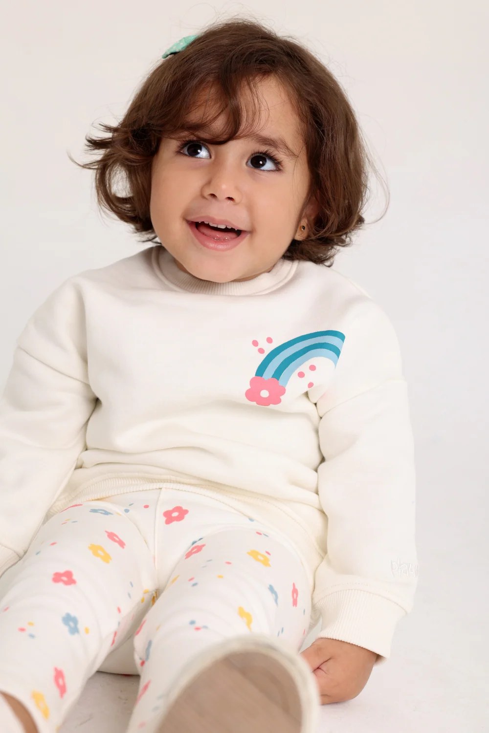 baby girls cotton outfit set – off-white with rainbow & flowers print