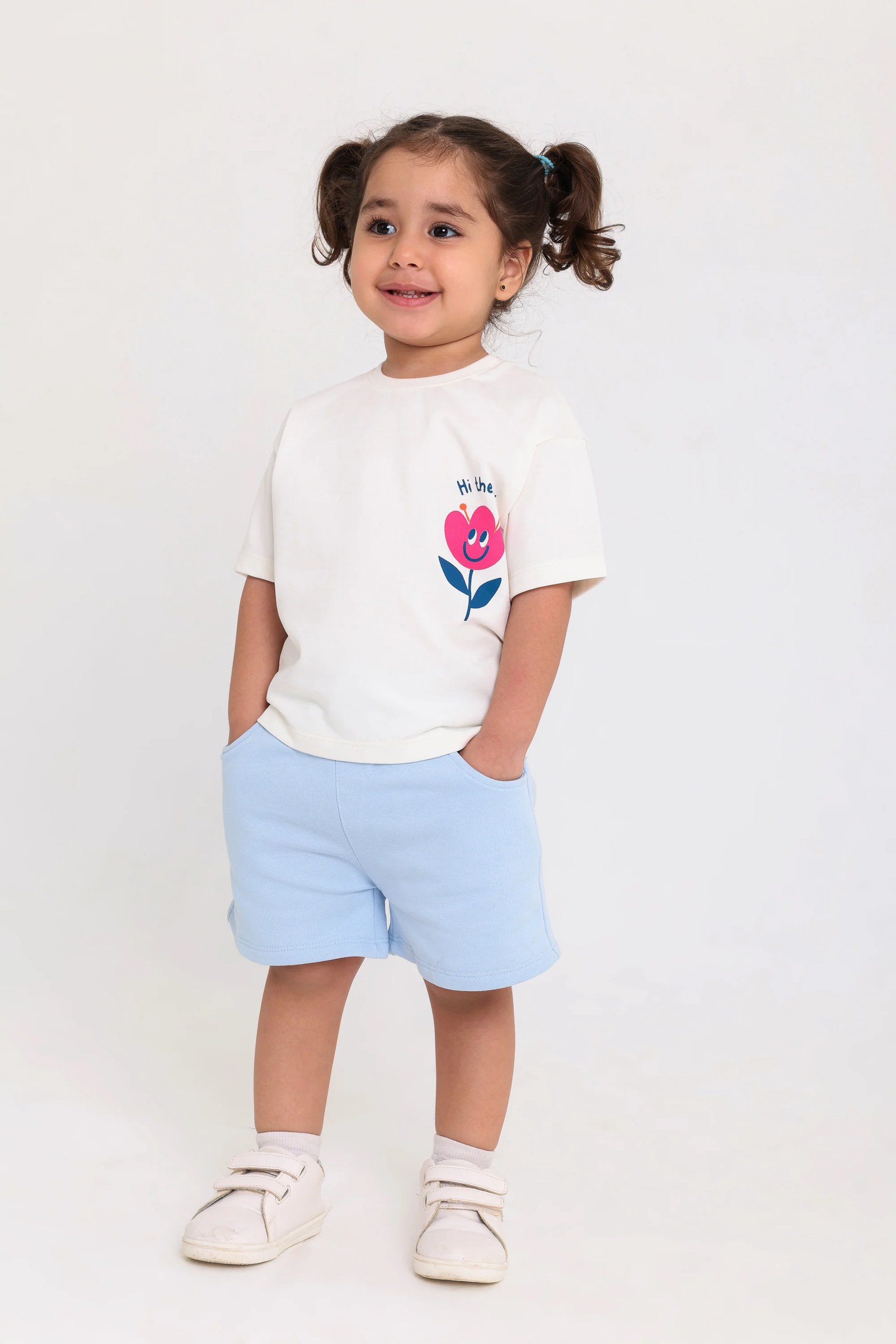 baby girls cotton t-shirt – off-white with flower print