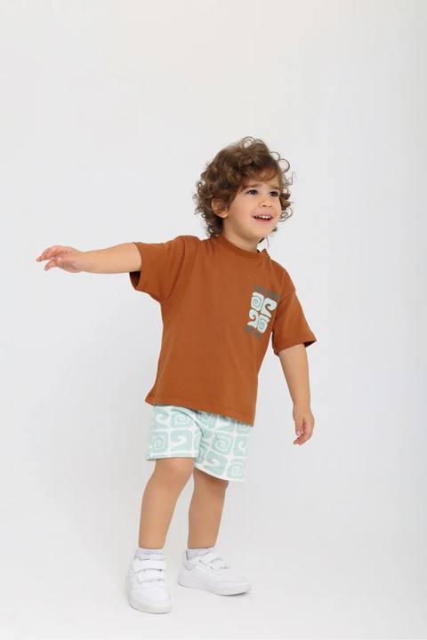 baby boys cotton outfit set – brown & mint with "catching the waves" print