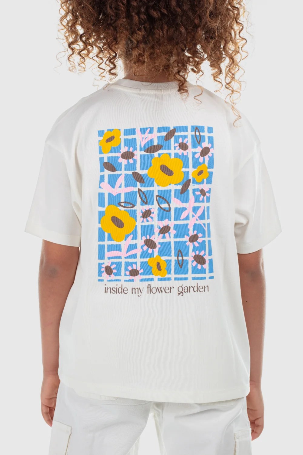 girls cotton t-shirt – offwhite "inside my flower garden" print