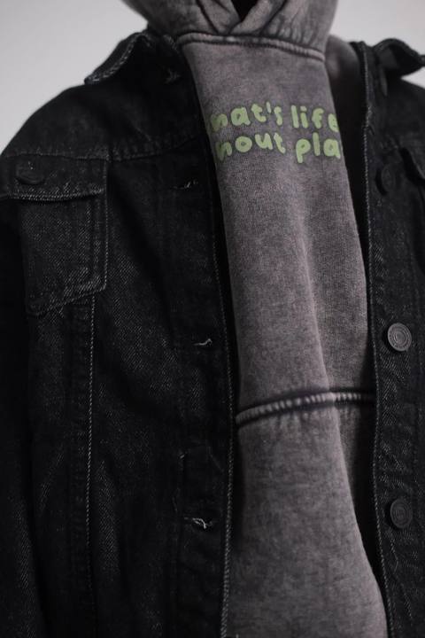 unisex black long-sleeved jean jacket
