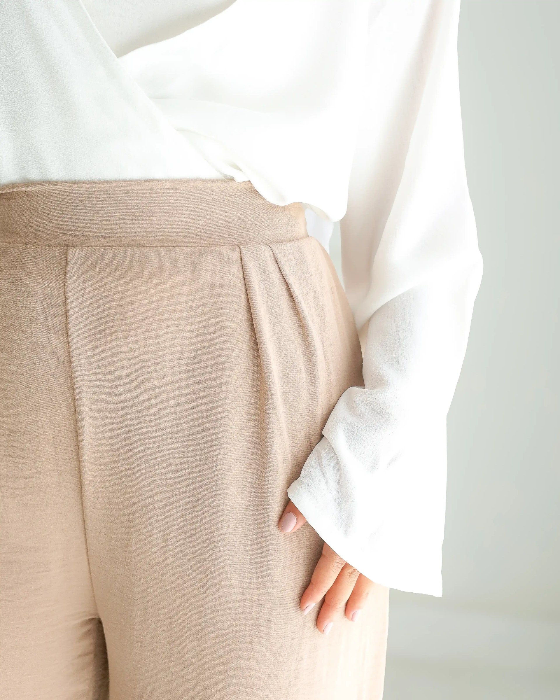 Gumus Crepe Wide-Leg Pants
