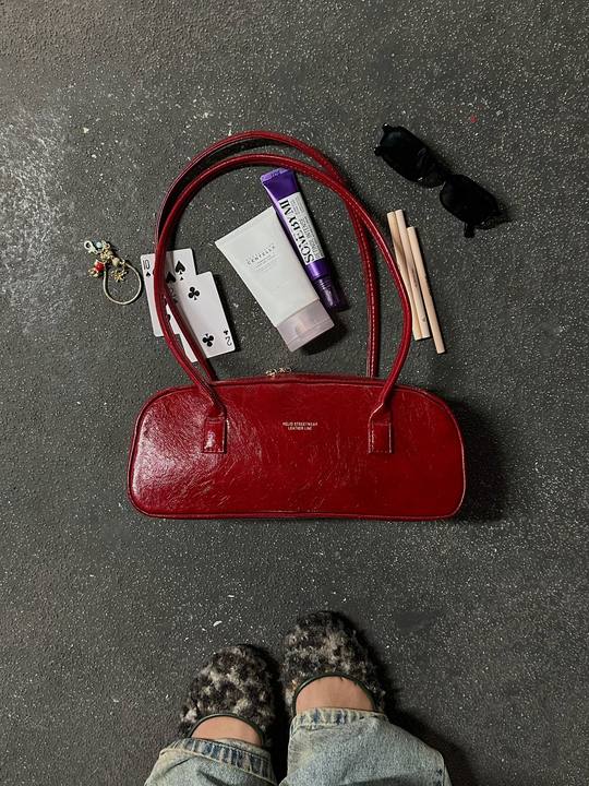 CAPSULE BAG RED