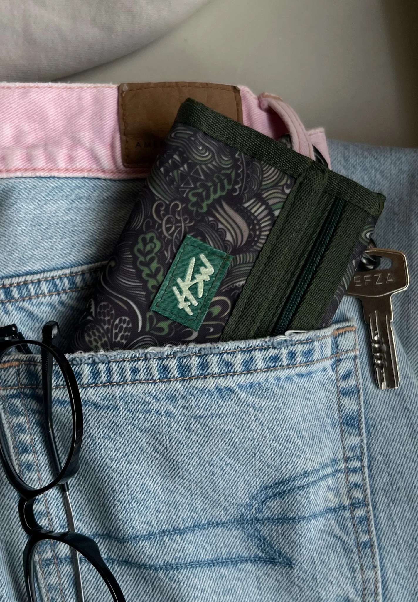 URBAN OLIVE WALLET