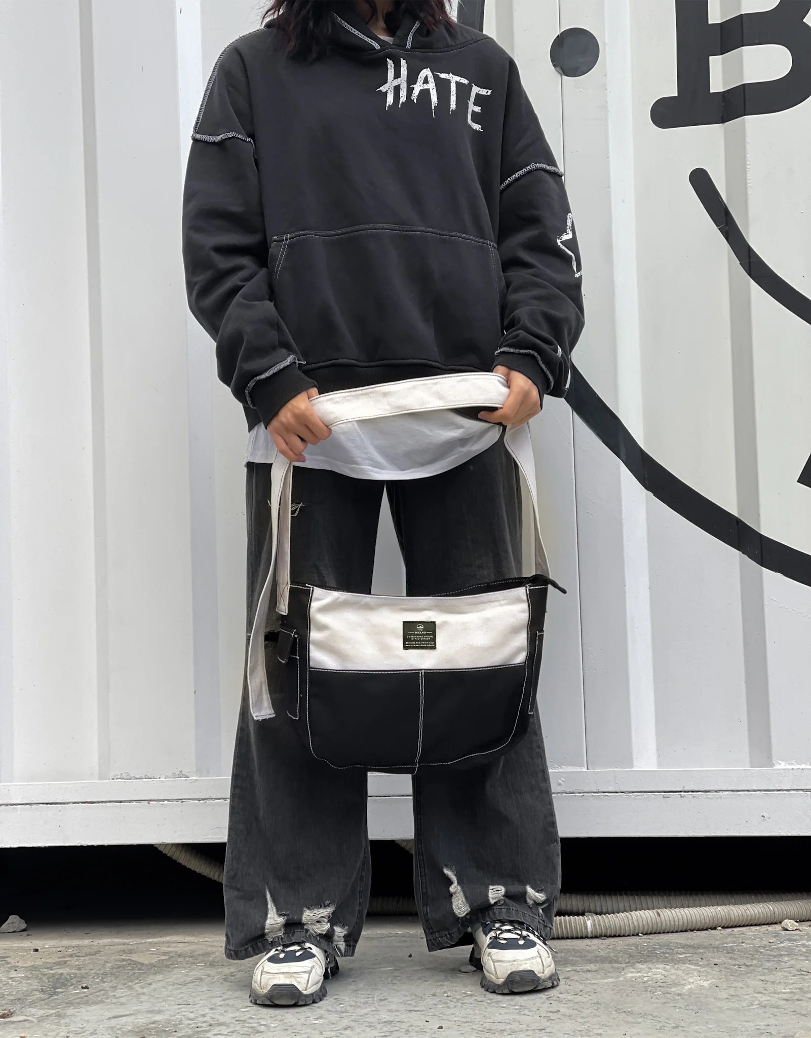 HELIO & STITCH BLACK X OFFWHITE