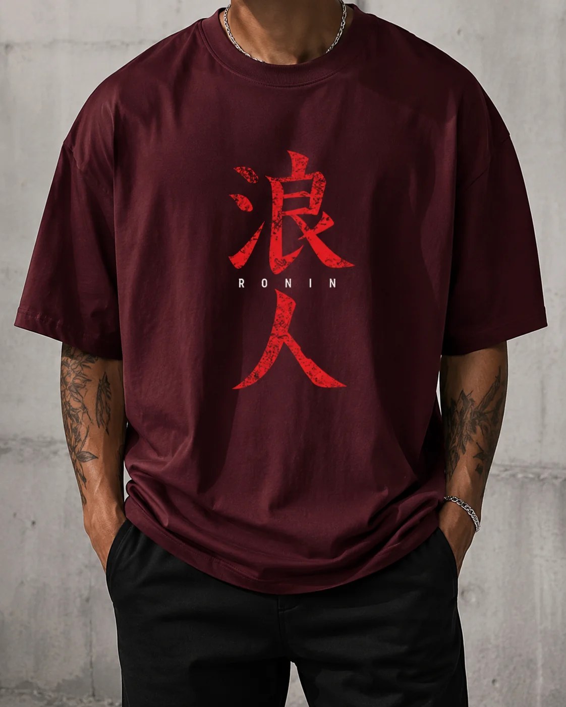 تيشيرت أوفر سايز بطبعة Ronin Kanji أمامية ستايل ياباني جريء بإطلالة ستريت وير عصرية